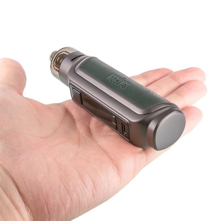 Uwell Aeglos P1 Pod Mod koyu yeşil el tutuşlu kompakt elektronik sigara.